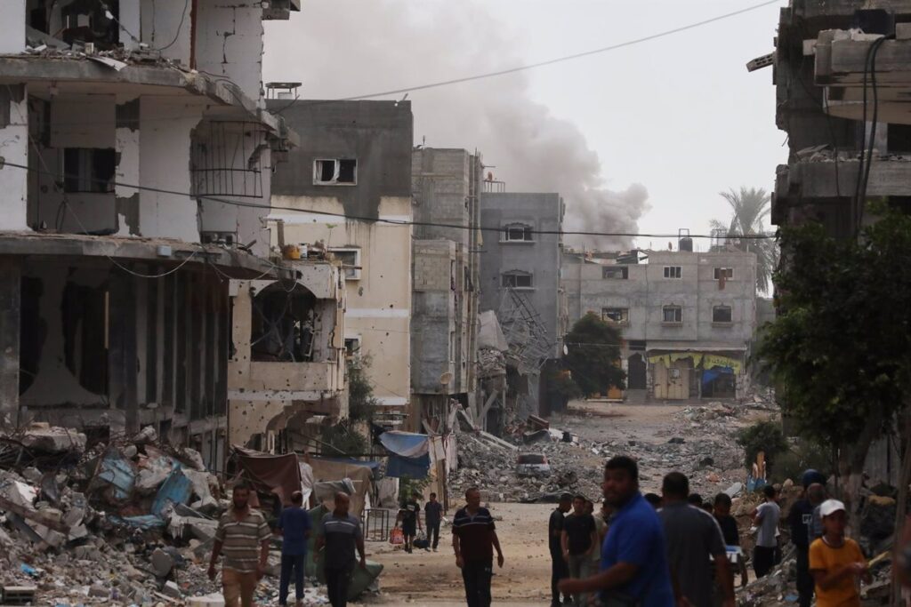 Bombardeo de Israel en el centro de la Franja de Gaza: cinco palestinos pierden la vida