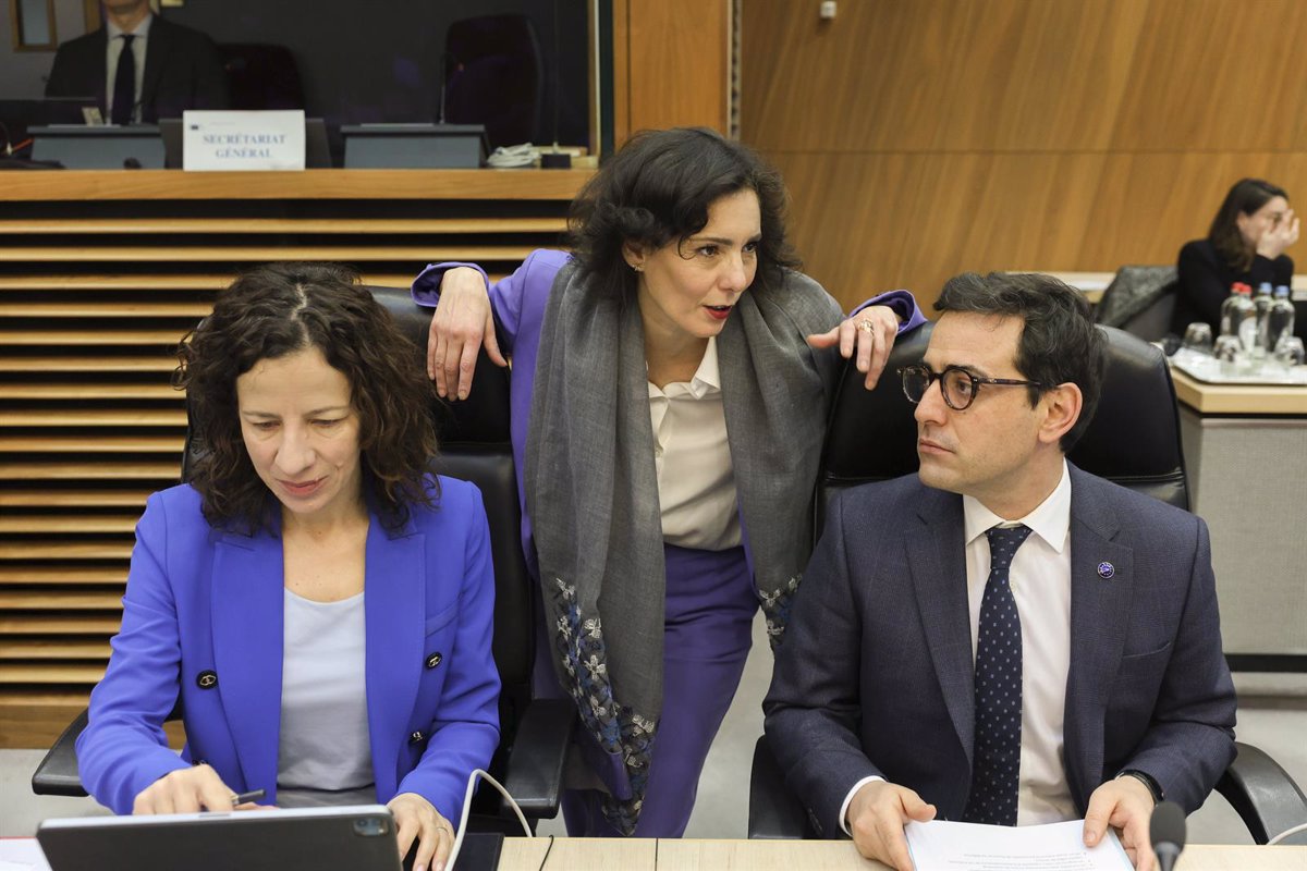 Bruselas Recomienda a los Ciudadanos Preparar un Kit de Emergencia de 72 Horas para Desastres Naturales y Conflictos
