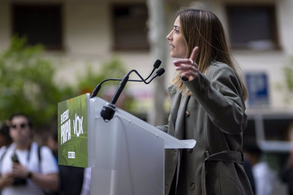 Calvet (Vox) critica a los socialistas por "bajarse los pantalones" ante la condonación del FLA