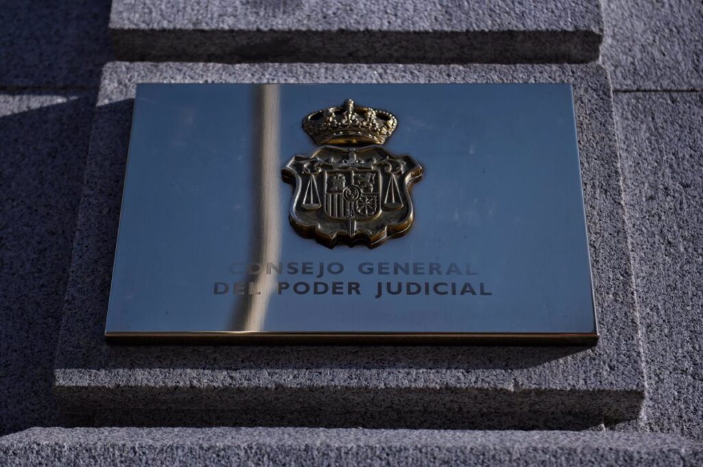 Cómo la Falta de Rigor en las Pruebas a Jueces Sustitutos Amenaza la Independencia Judicial