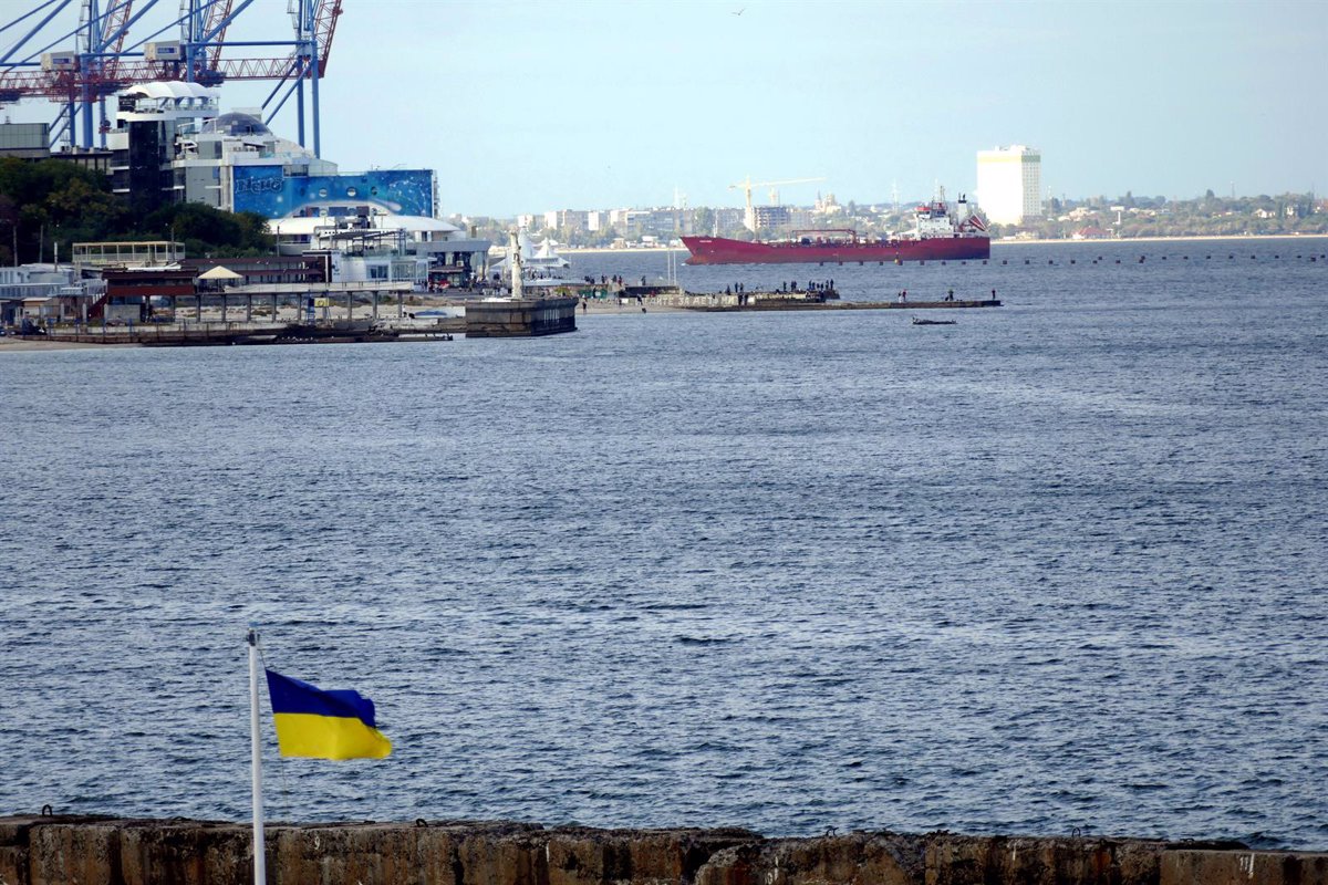 Cuatro Muertos en Ataque Aéreo de Rusia en el Puerto de Odesa, Ucrania: Últimas Noticias