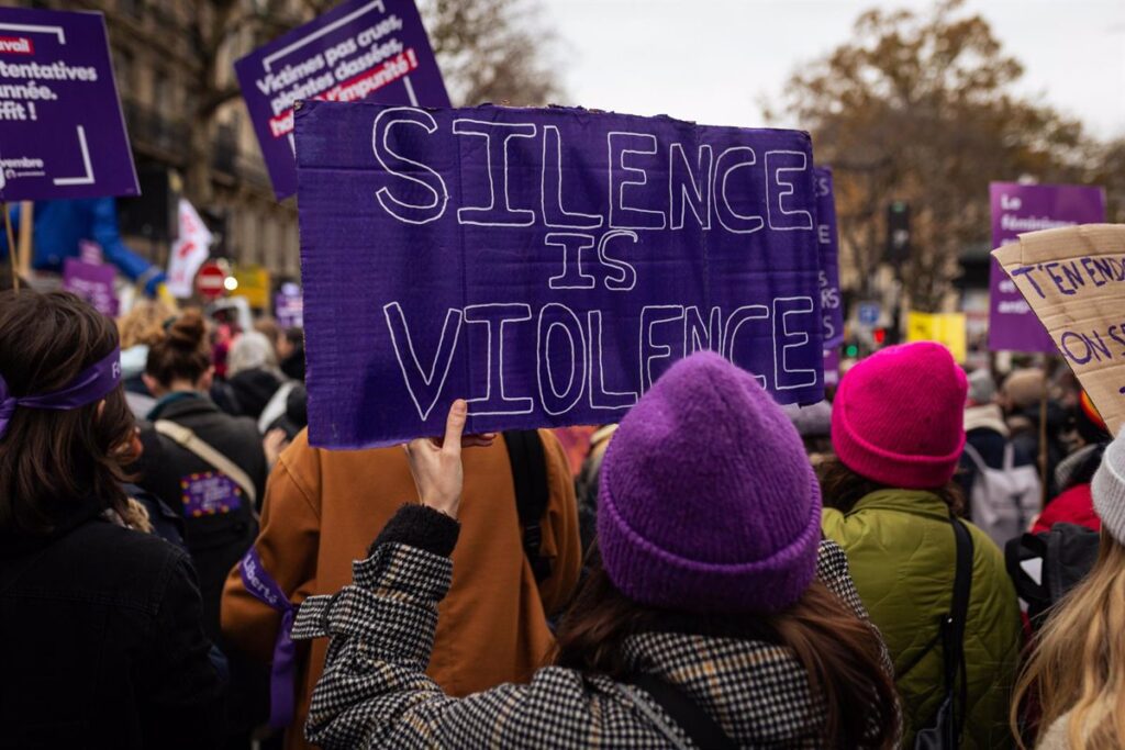 Denuncias de Abusos Sexuales: La Hija de Dominique Pelicot Acusa a su Padre