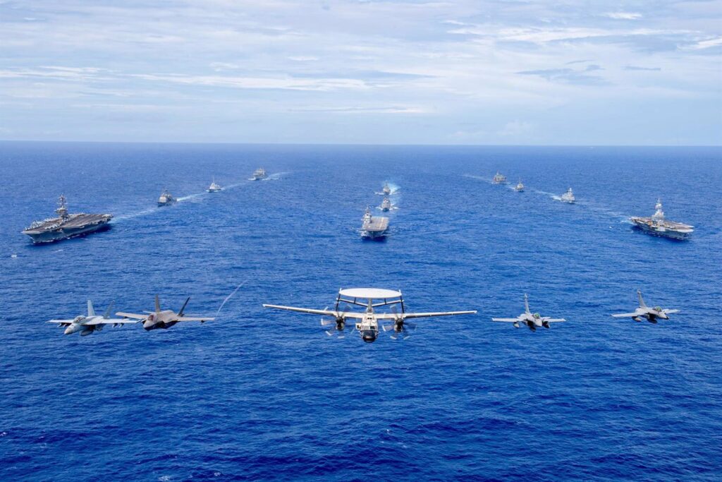 EE.UU. Refuerza su Presencia en Yemen con la Incorporación de un Segundo Portaaviones al Mar Rojo