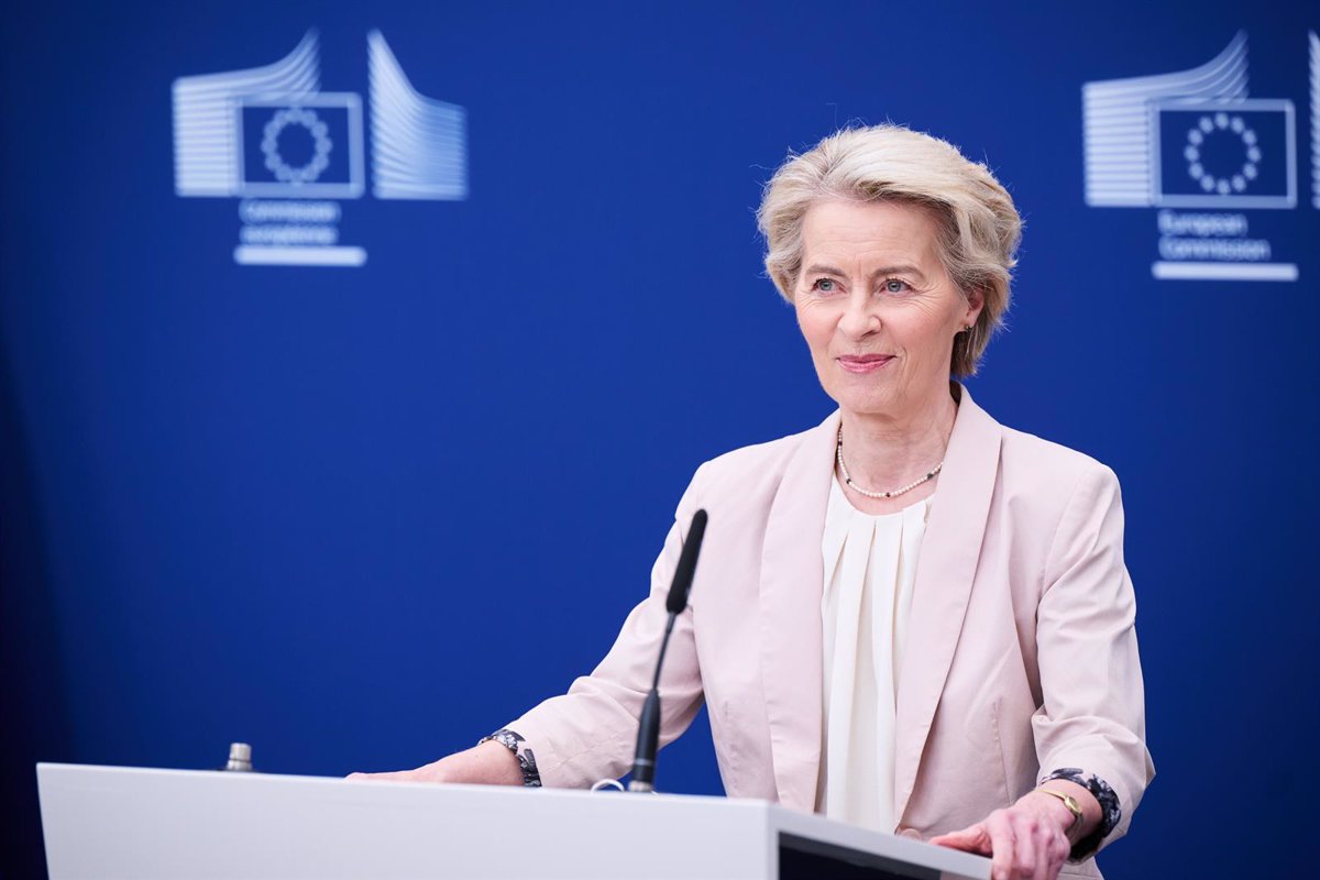 El 75% de los Españoles Apoya el Aumento de la Capacidad de Defensa de Europa, Según el CIS