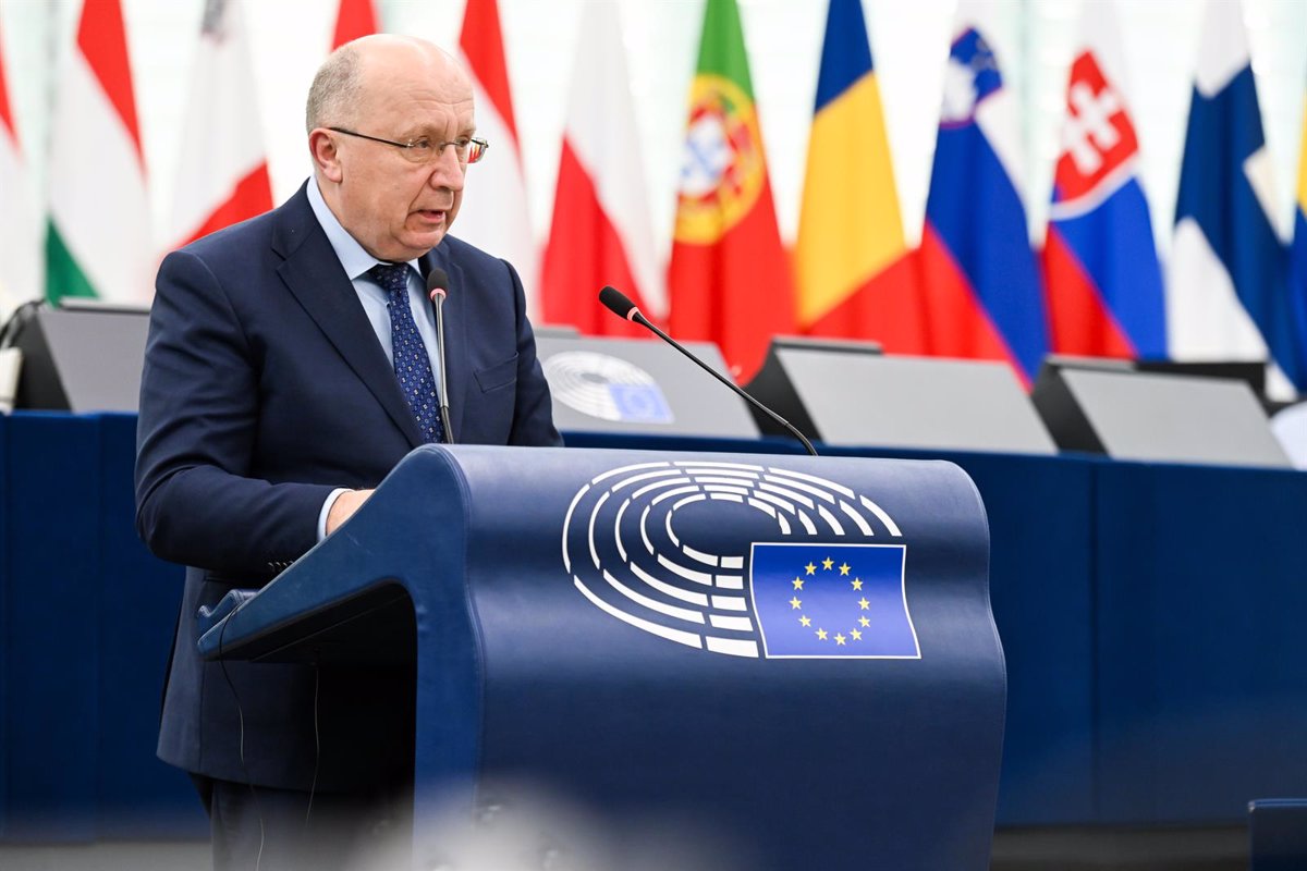 El Comisario de Defensa estima un déficit de 500.000 millones en inversión militar para satisfacer las necesidades de la UE
