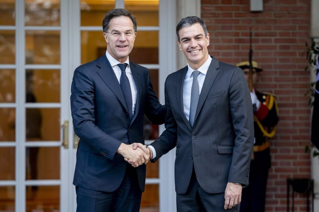 El Gobierno manifiesta descontento con Rutte y asegura que se compromete a alcanzar el 2% en Defensa para el verano