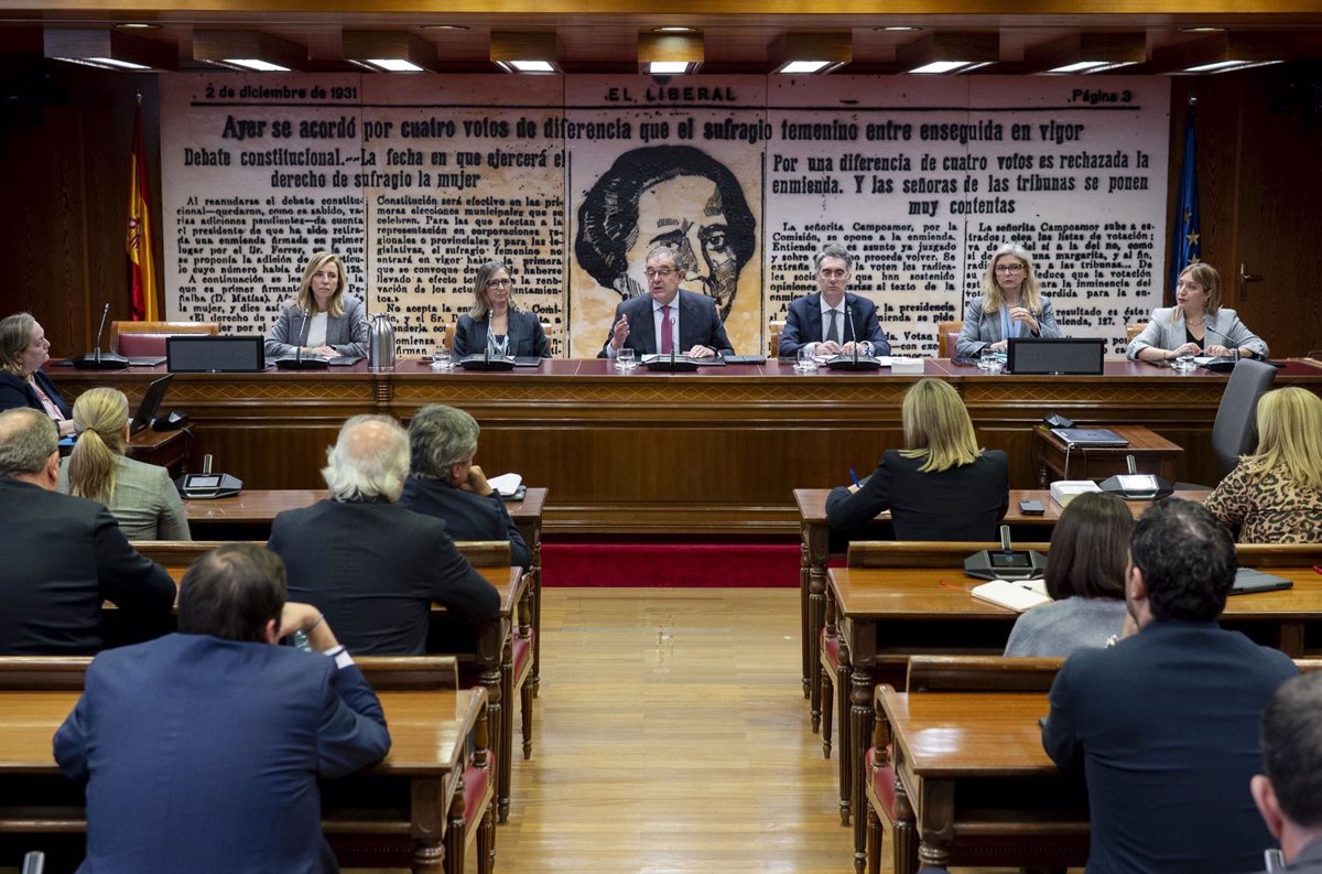 El PP Decide No Llamar a Responsables Políticos en las Primeras Sesiones de la Comisión del Senado sobre la DANA