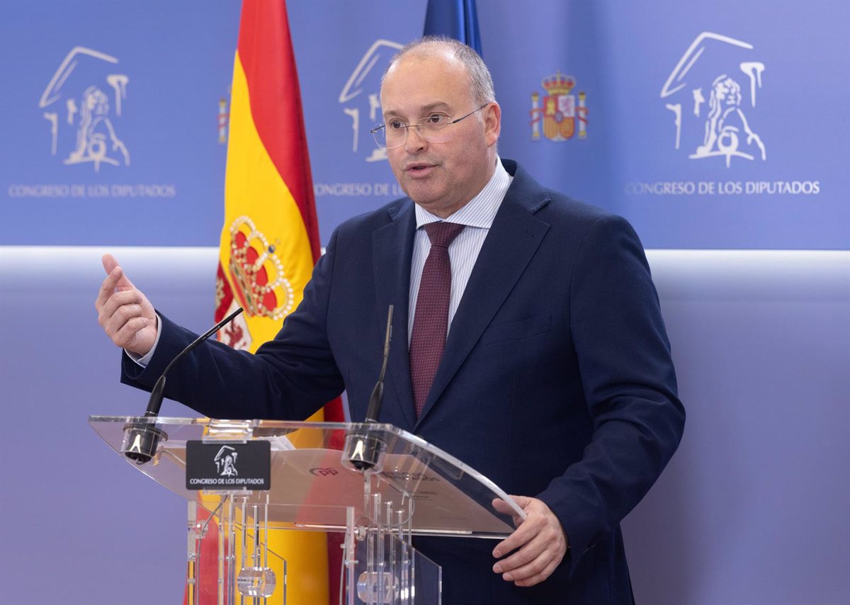 El PP pide en el Congreso mantener el control de la gestión de funcionarios locales sin ceder a Euskadi y Cataluña