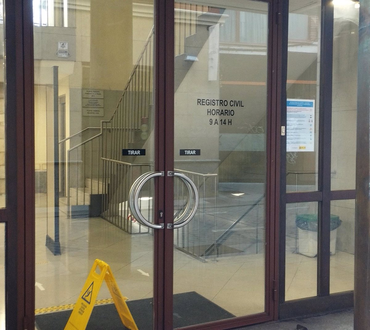 El PP sugiere reducir la despoblación registrando a los bebés en su lugar de residencia en lugar del hospital