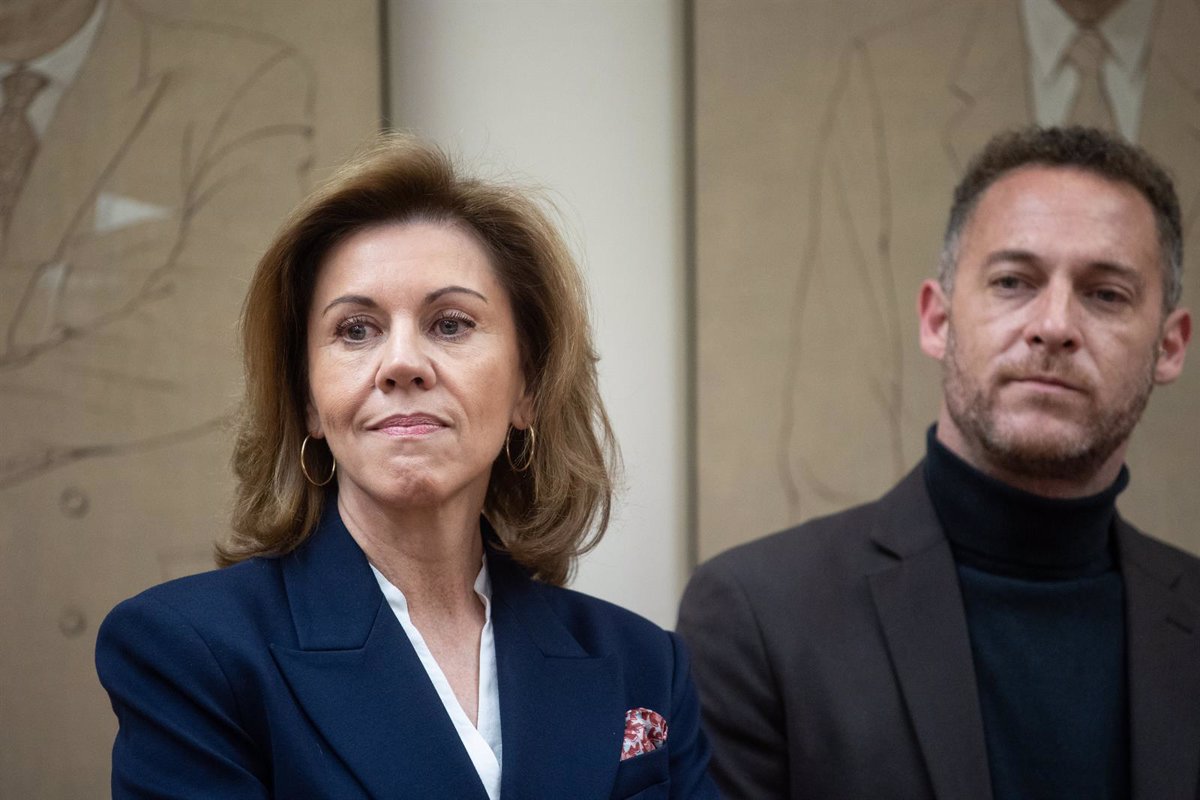 El PSOE exige el regreso de Cospedal al Congreso para esclarecer las 'cloacas' y considera interpelar a Rajoy
