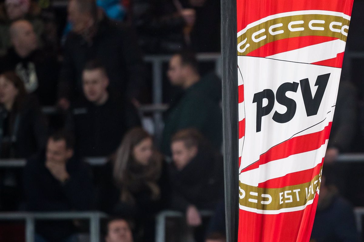 El PSV Eindhoven informa sobre un caso de tuberculosis en su equipo.