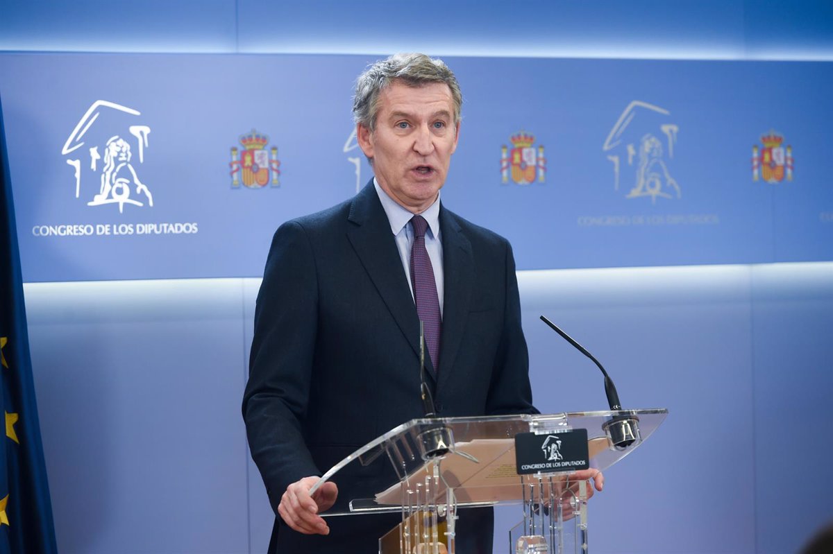 Feijóo: La Discrepancia entre PSOE y Sumar Sobre el SMI Demuestra el Deterioro del Gobierno - 'Eviten Tacticismos'