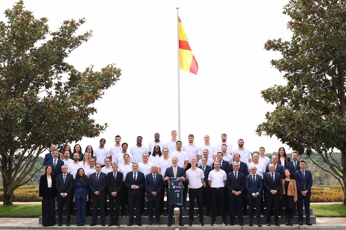 Felipe VI recibe al Unicaja de Málaga, campeón de la 89ª edición de la Copa del Rey