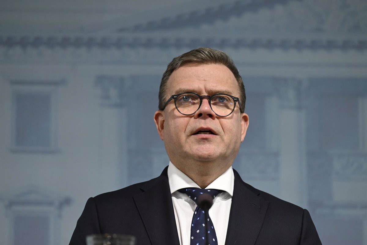 Finlandia Decide No Enviar Tropas de Paz a Ucrania: Implicaciones y Análisis