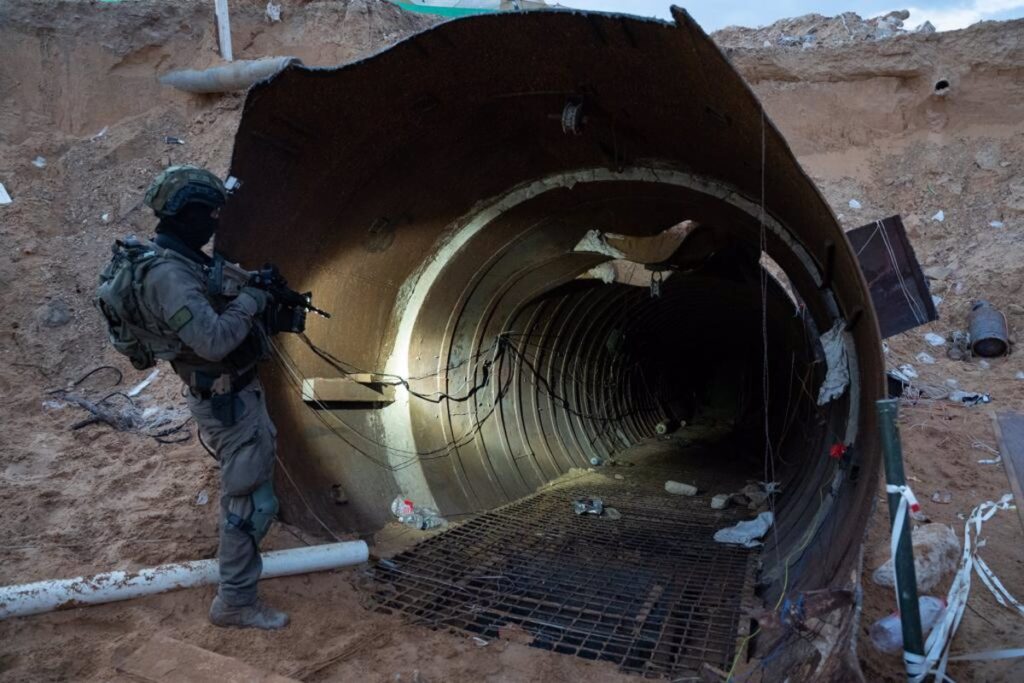 Israel Destruye Túnel Subterráneo de Hamás en Gaza y Elimina a Más de 50 Miembros del Grupo