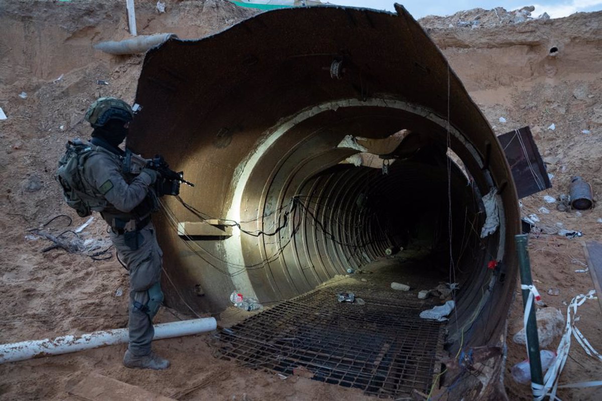 Israel Destruye Túnel Subterráneo de Hamás en Gaza y Elimina a Más de 50 Miembros del Grupo