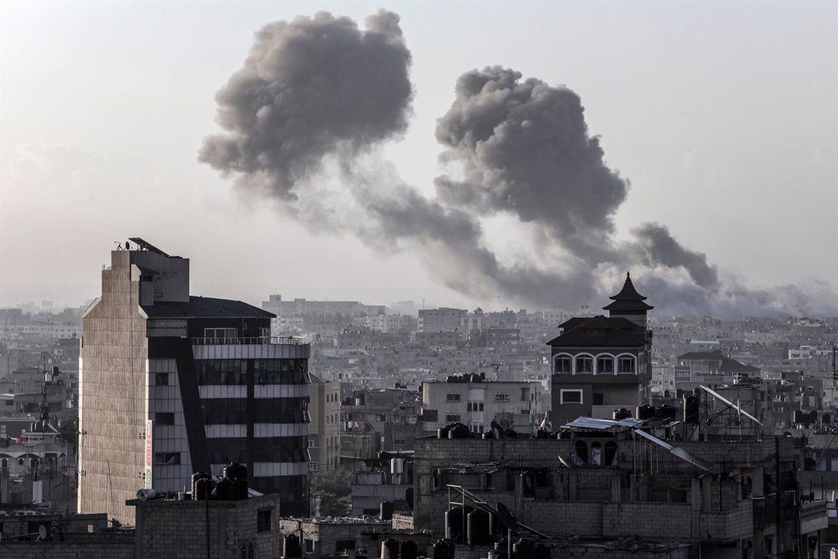 Israel emite órdenes de evacuación para residentes de Gaza en áreas cercanas a la frontera