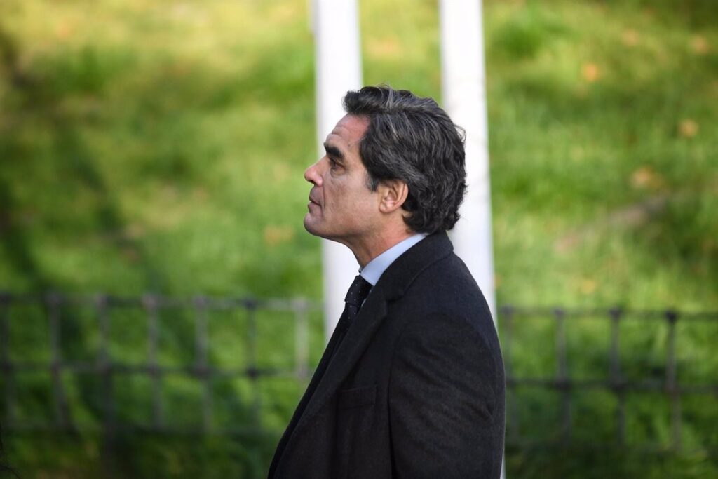 Juan José Güemes, Directivo del IE, Solicita a la Audiencia de Madrid el Levantamiento de su Imputación en el Caso Begoña Gómez