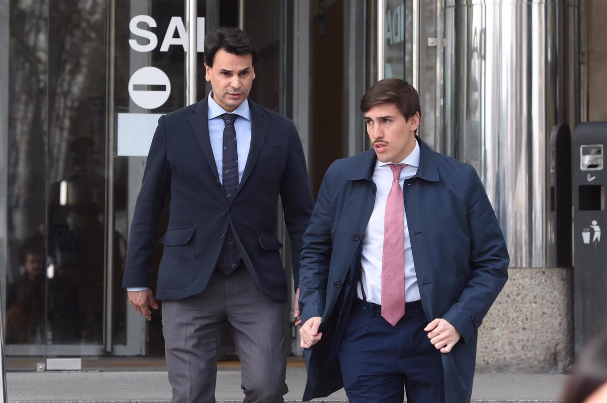 La jueza convoca a la pareja de Ayuso el 10 de abril como investigado por nuevos delitos