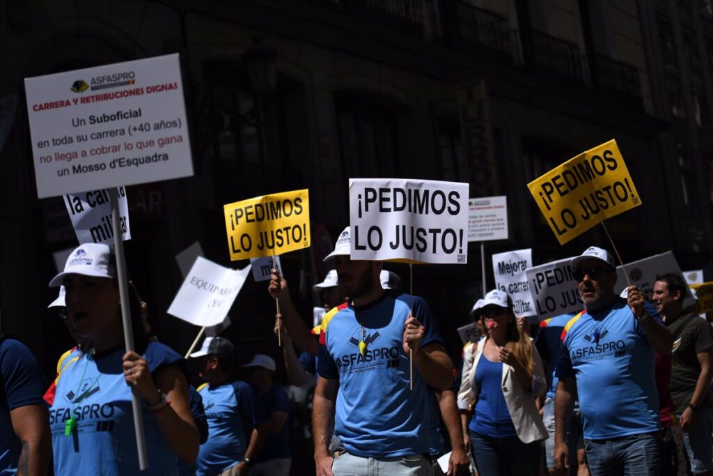 Militares convocan manifestación en Madrid para exigir aumentos salariales tras incremento en el gasto en defensa