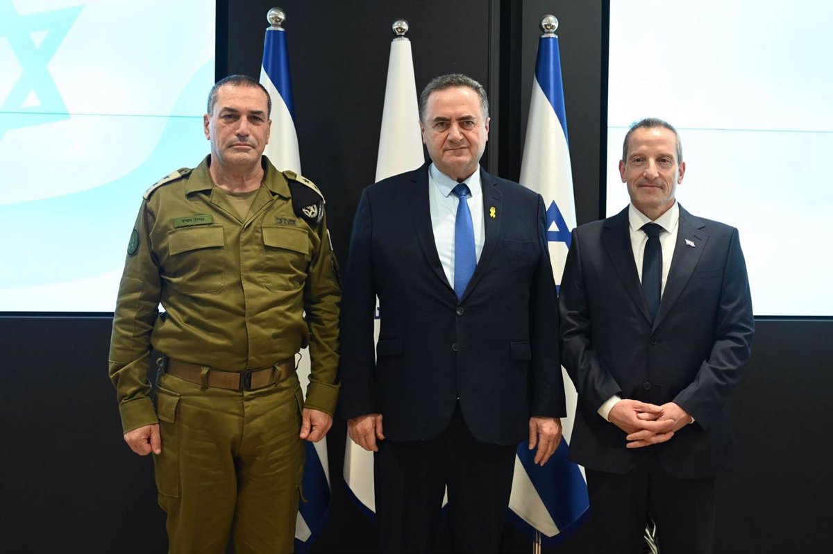 Ministro de Defensa y Jefe del Ejército de Israel Resuelven Conflicto Tras Encuentro Público