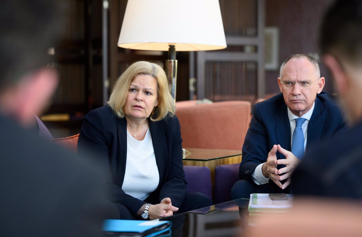 Ministros del Interior de Alemania y Austria suspenden viaje a Siria por razones de seguridad
