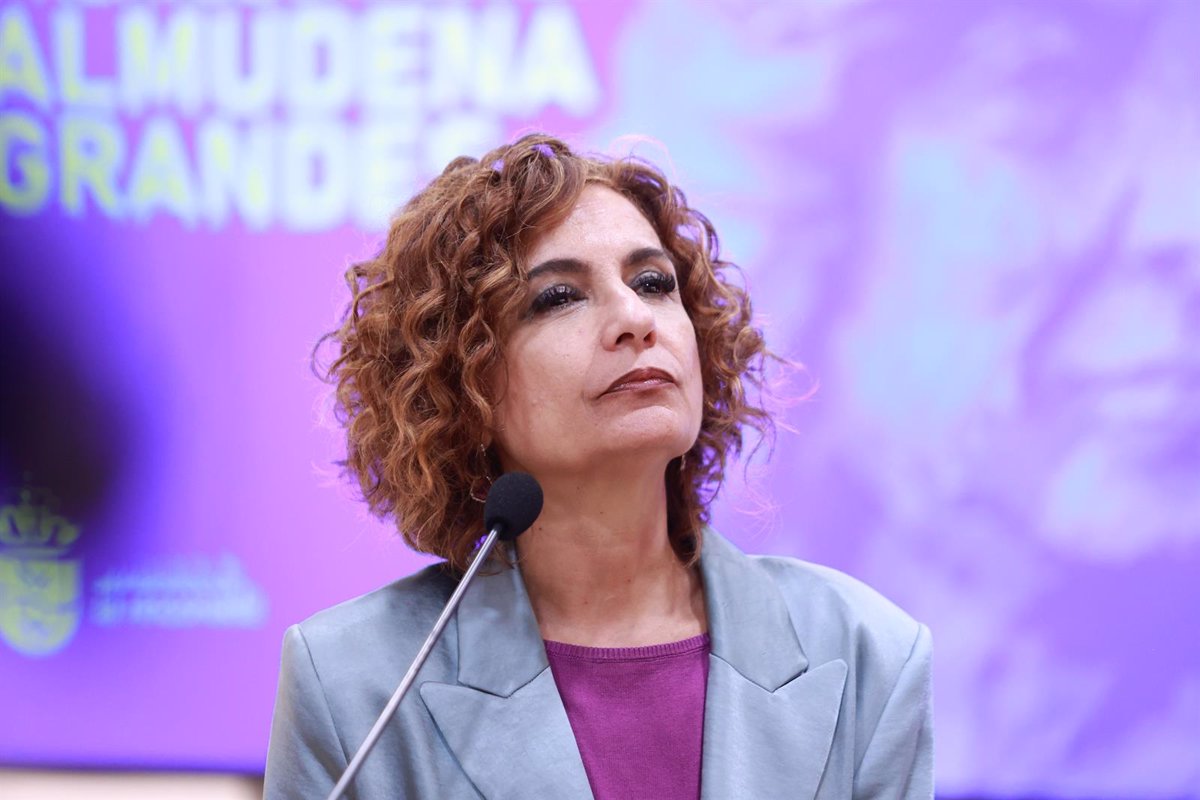 Montero propone aplicar amnistía a Puigdemont para facilitar su regreso y 'normalizar' la situación en España
