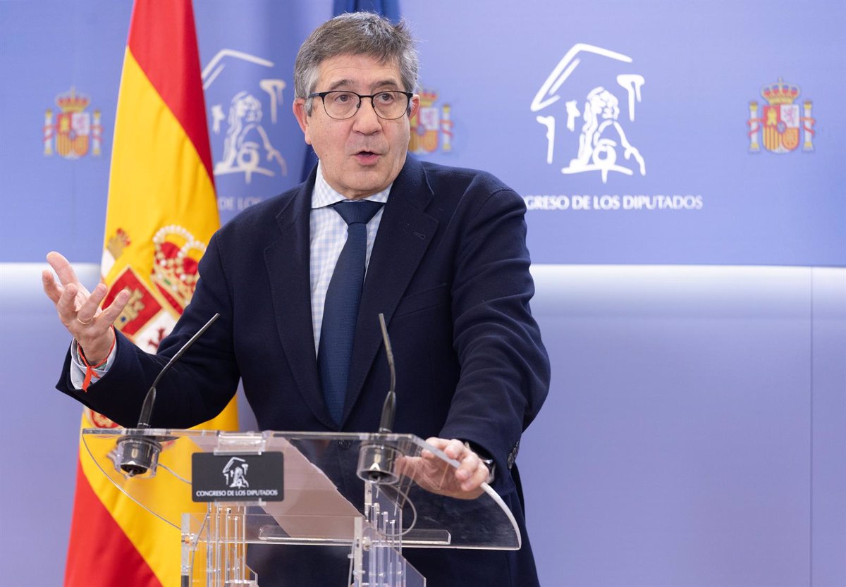 Patxi López: Mazón 'hundiendo' a Feijóo y lo insta a romper su 'silencio de radio'