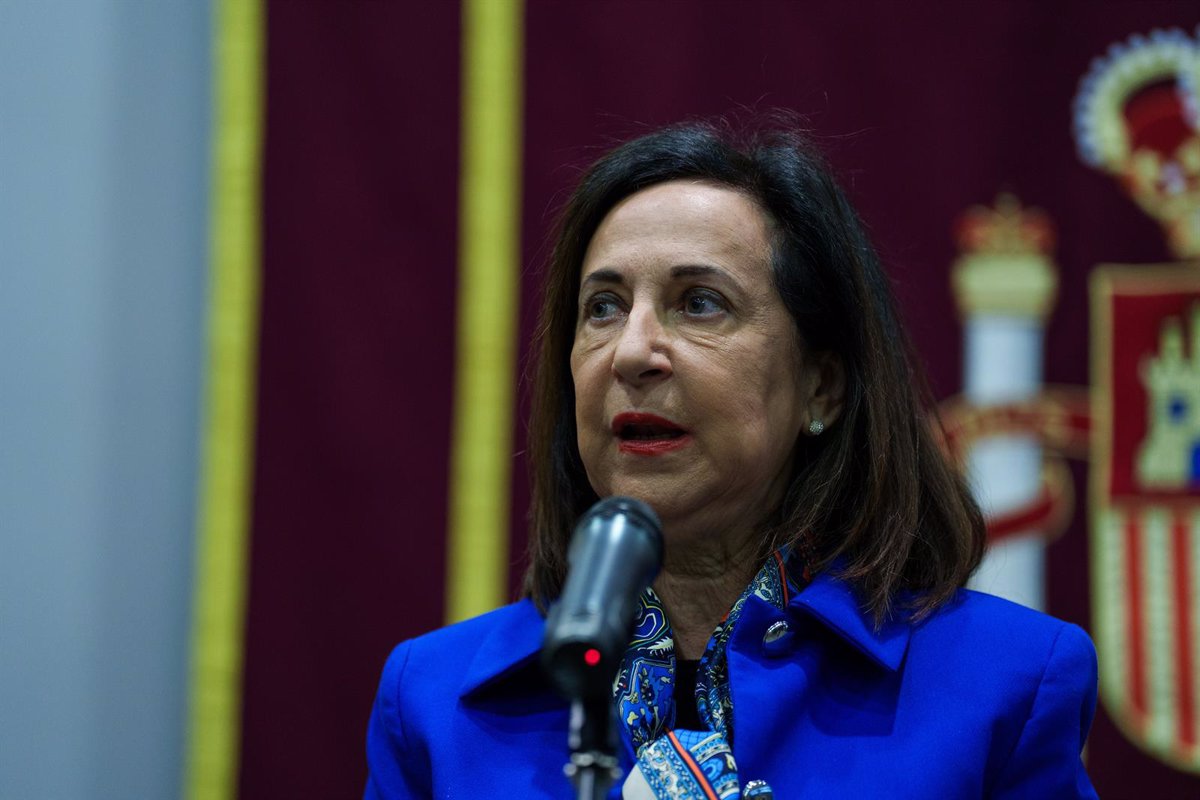 Robles aclara a los socios: Las políticas de Defensa son de Estado y la inversión se dirige hacia la paz, no hacia la guerra