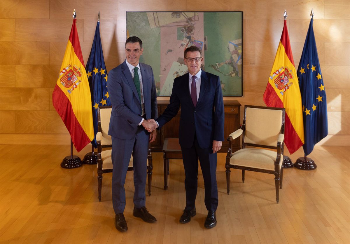 Sánchez se reunirá el jueves en Moncloa con Feijóo y grupos políticos para informar sobre Ucrania y el gasto en Defensa