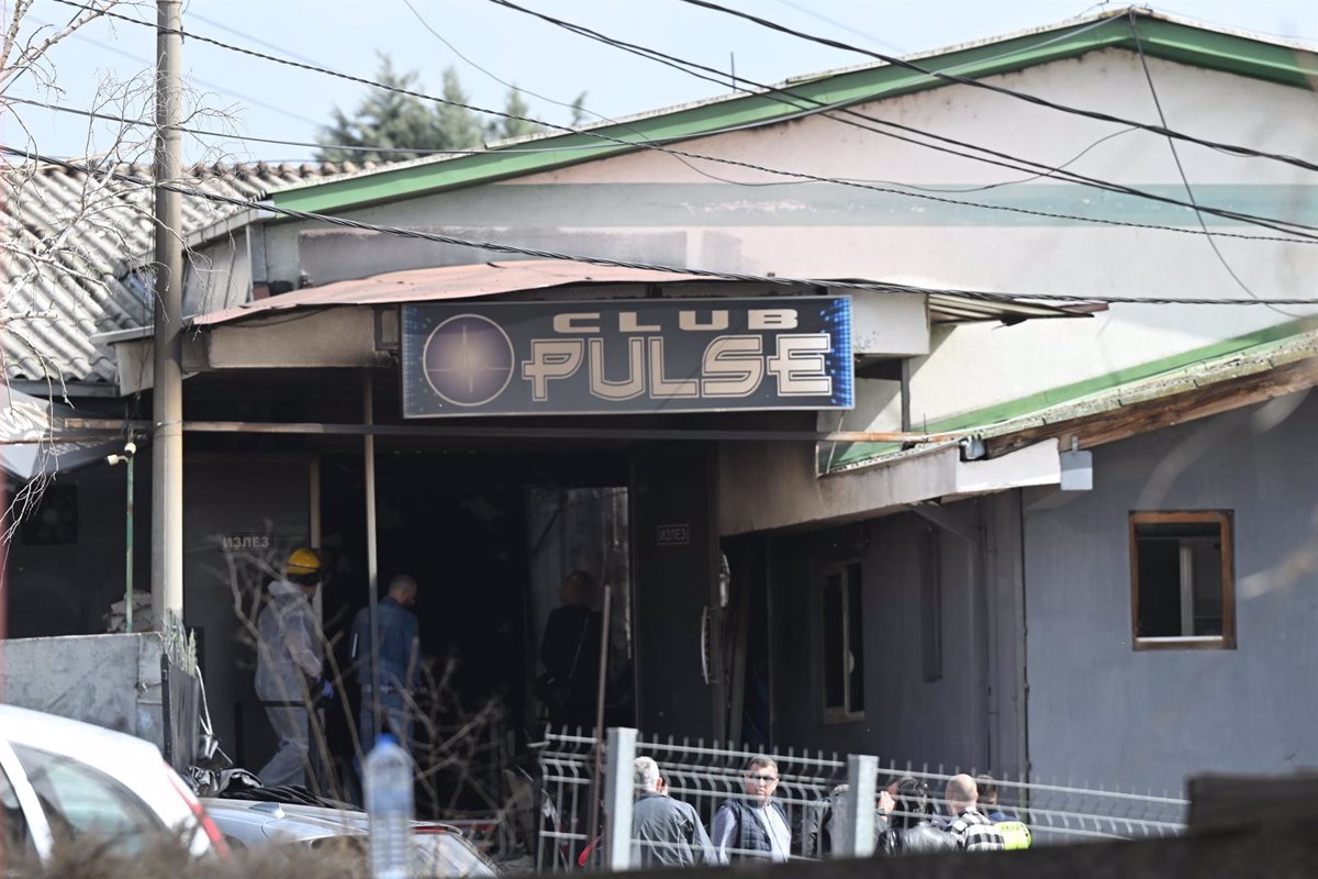 Un futbolista de liga profesional, entre las víctimas del incendio en una discoteca de Macedonia del Norte.
