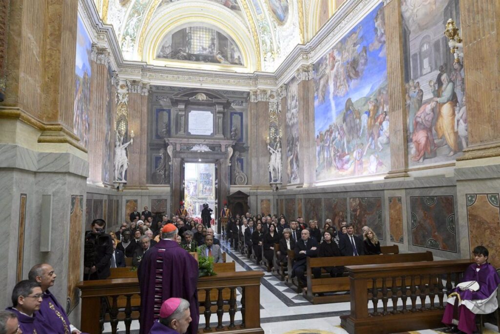 Visita de Estado al Vaticano: El Rey Carlos III se Reunirá con el Papa Francisco en Abril