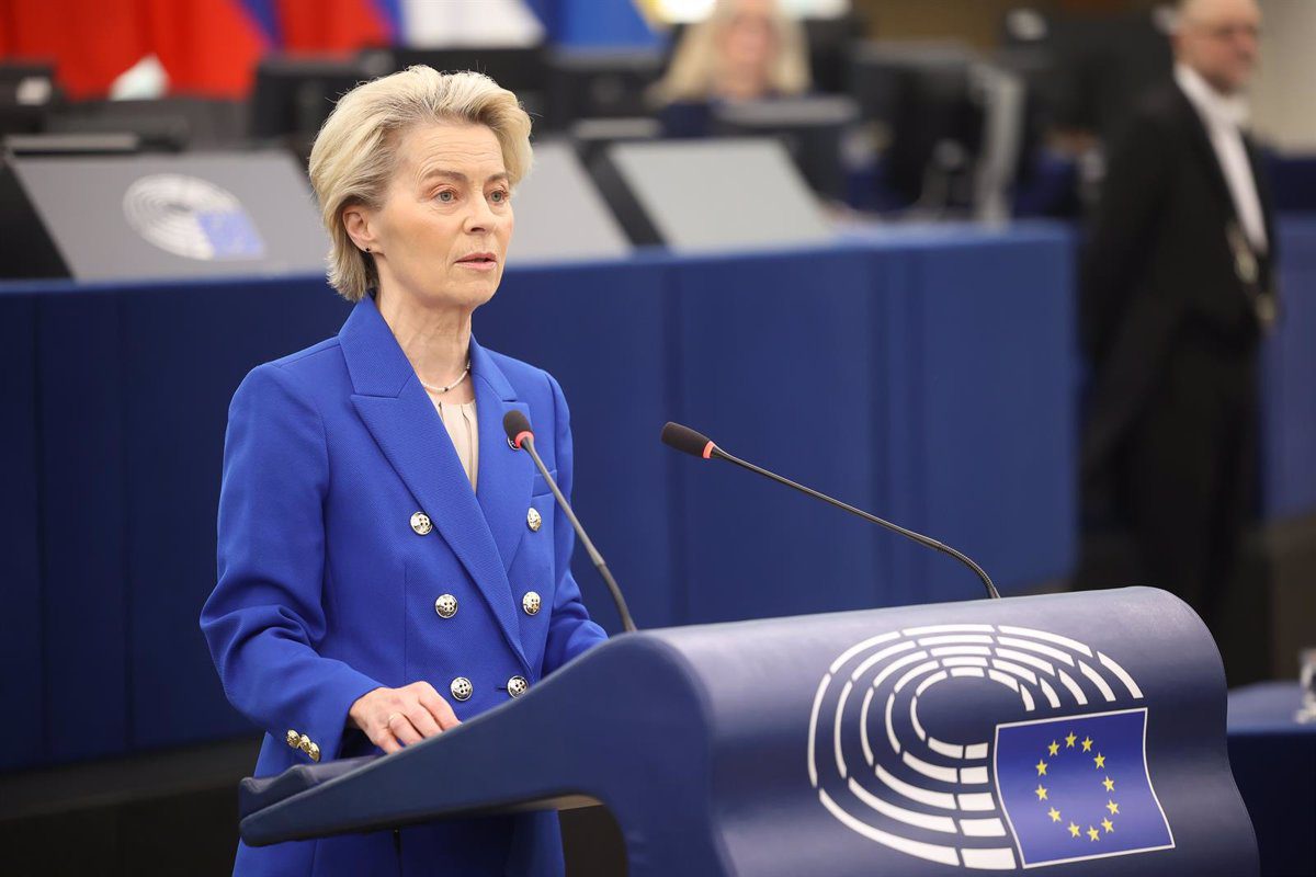 Von der Leyen presenta estrategia para movilizar 150.000 millones en préstamos y aumentar el gasto en Defensa de la UE
