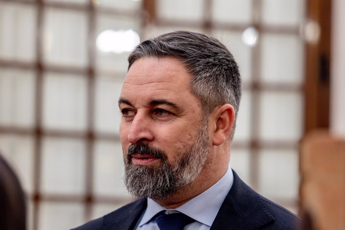Vox desafía a Feijóo a omitir la ronda de Sánchez sobre Ucrania y a iniciar una verdadera oposición