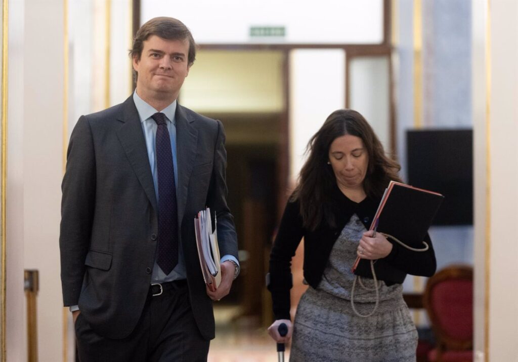 Vox solicita que se excluya al abogado del Congreso en la tramitación del pacto PSOE-Junts por su participación en el Gobierno