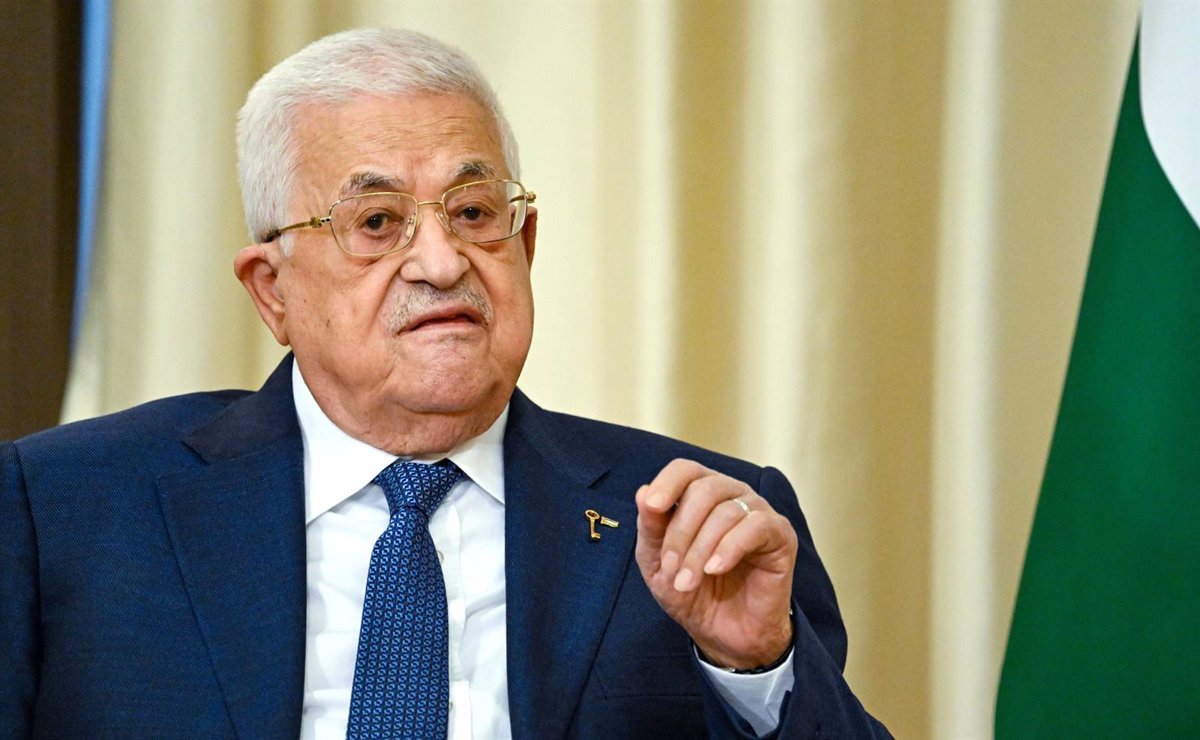 Abbas Urge a Hamás a Liberar Rehenes en Gaza y Evitar 'Pretextos' para Crímenes de Israel