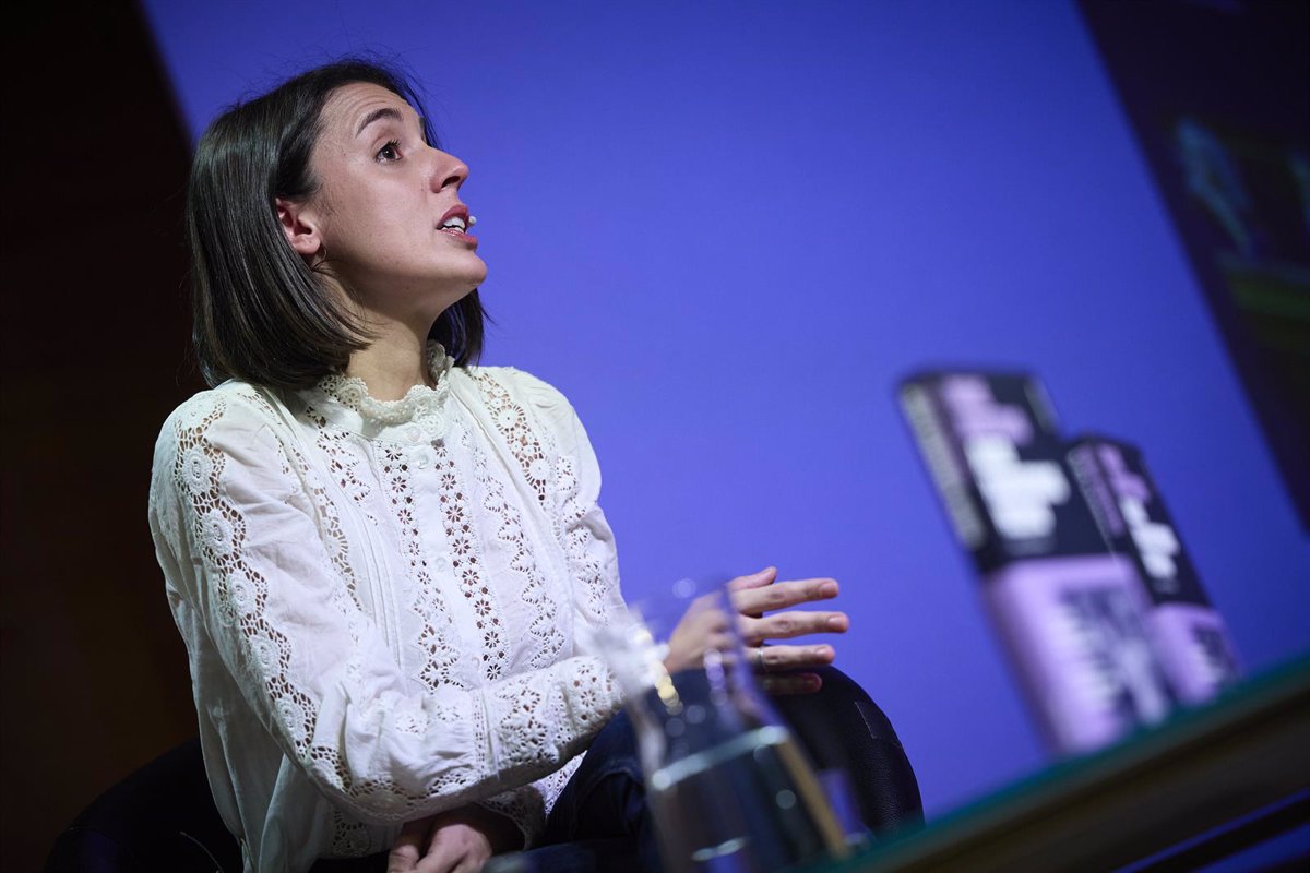 Aquí tienes una versión del título mejorada para SEO:

"Retraso indefinido de la sentencia del TC por la falta de apoyo al borrador de la 'Ley Trans'"