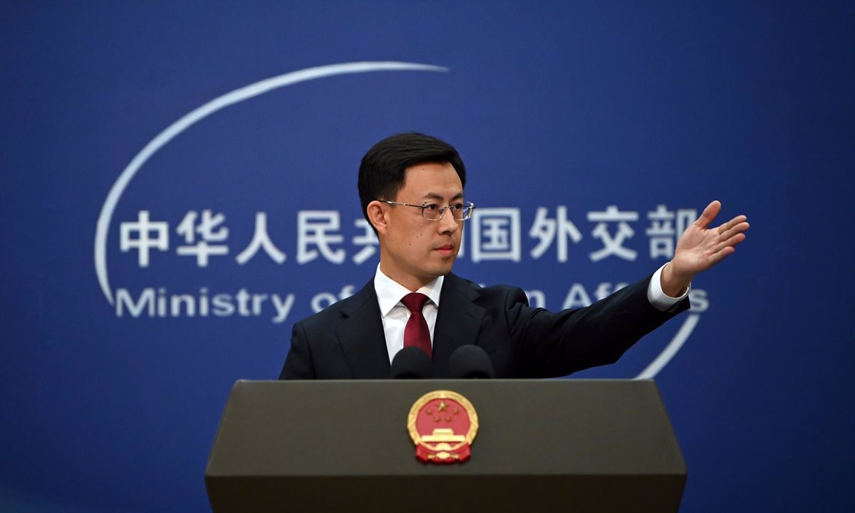 China Dispuesta a Dialogar con EE. UU. sobre Aranceles y Exige el Fin del Chantaje de Washington