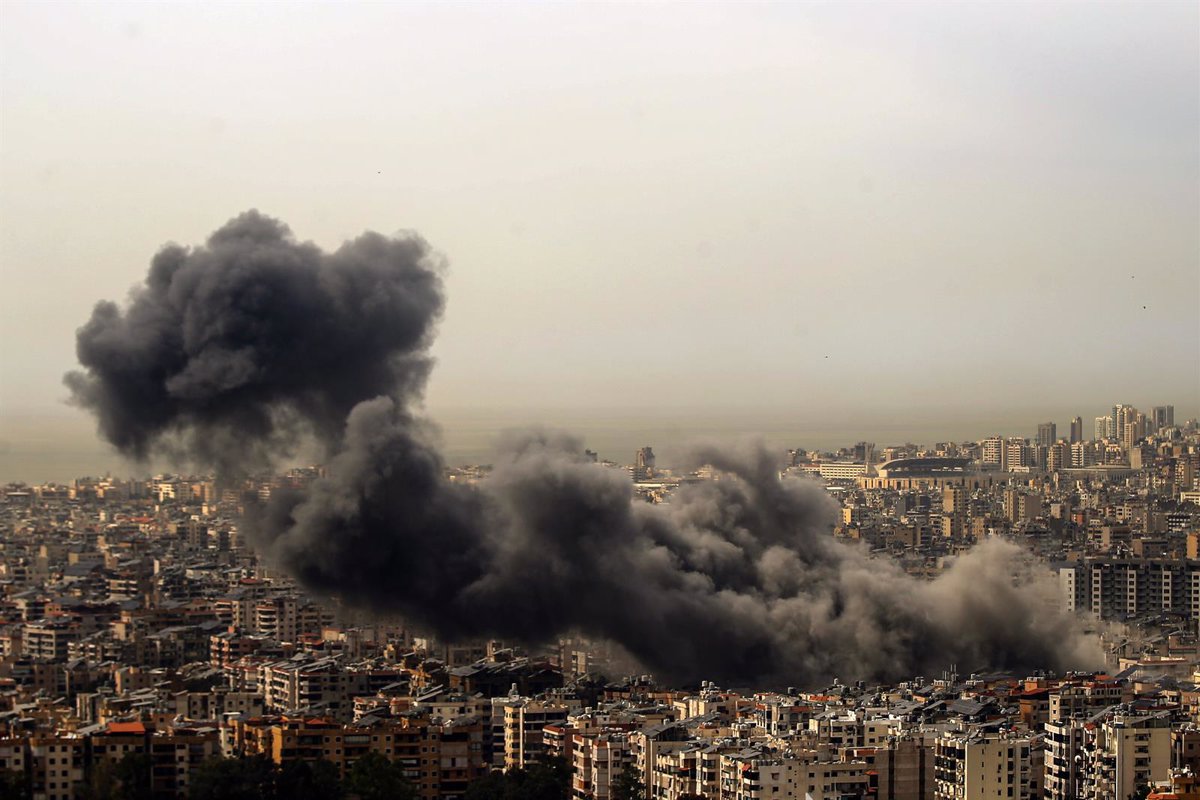 Cuatro muertos en bombardeo israelí a un edificio en Beirut, Líbano