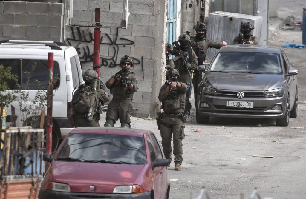 El Ejército de Israel Intensifica Operaciones Antiterroristas en Nablús, Cisjordania