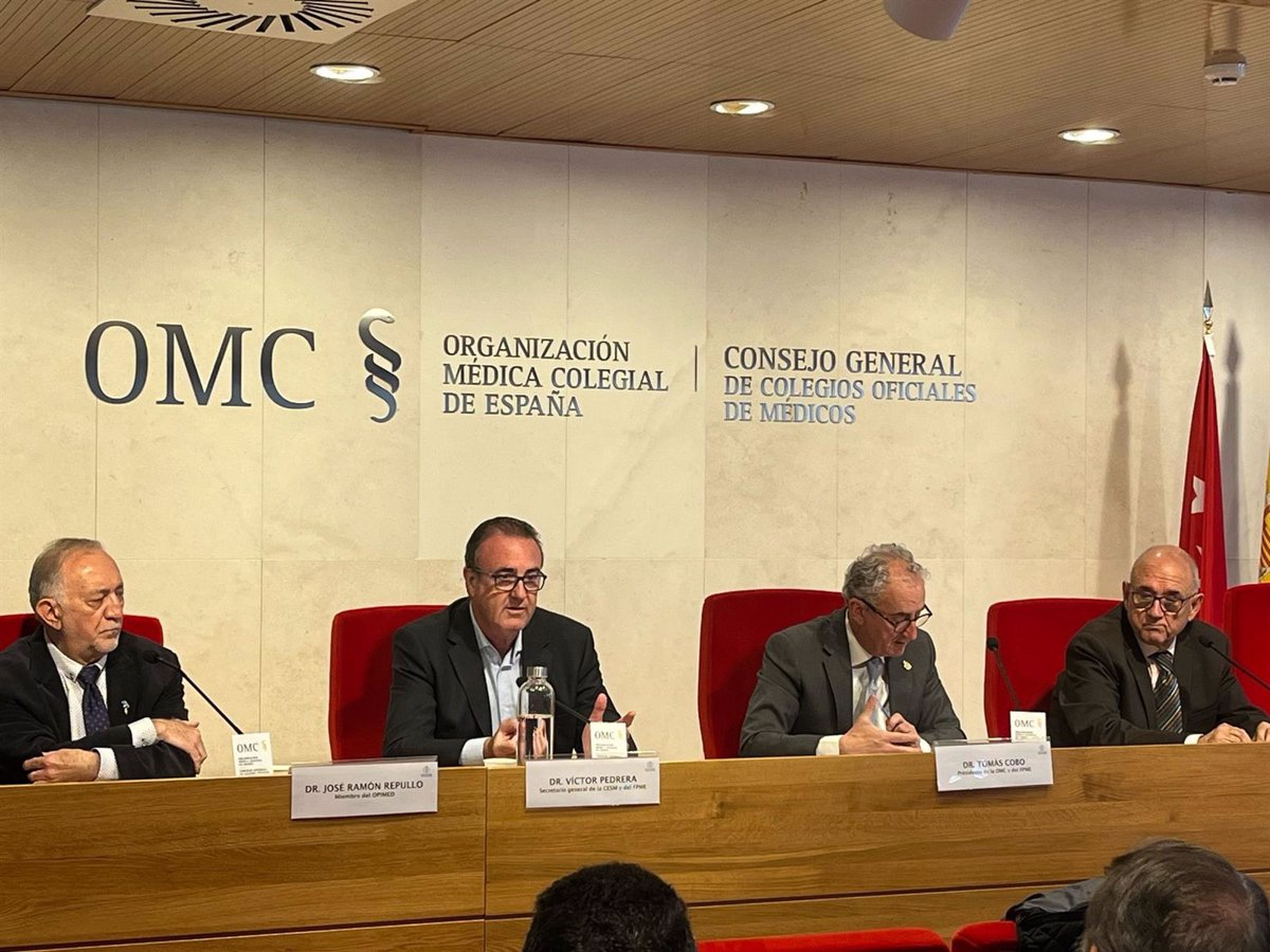 El Foro de la Profesión Médica pide la profesionalización y despolitización de la gestión sanitaria.