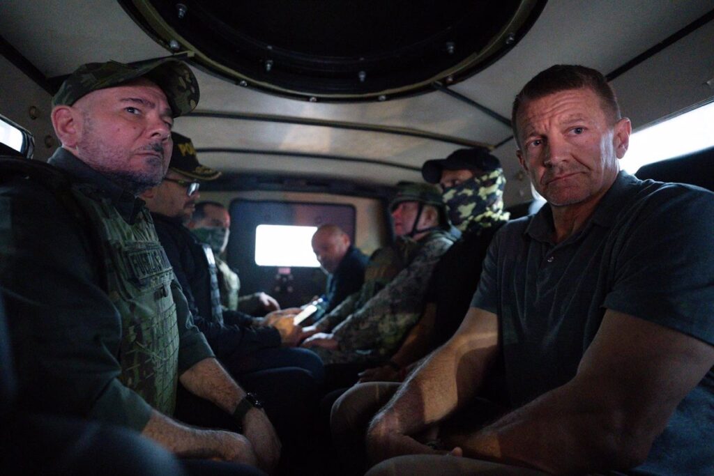 El Fundador de BlackWater Lidera una Importante Operación de Seguridad en Ecuador