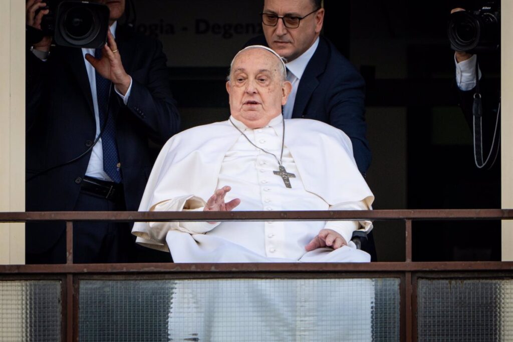 El Gobierno Anuncia Tres Días de Luto Oficial por la Muerte del Papa Francisco