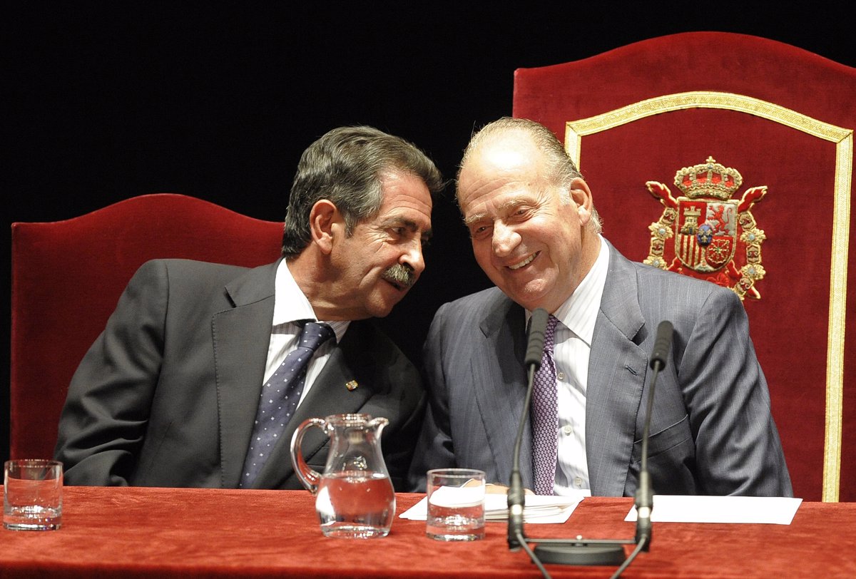 El Rey Emérito demanda 50,000 euros a Revilla por declaraciones "injuriosas"