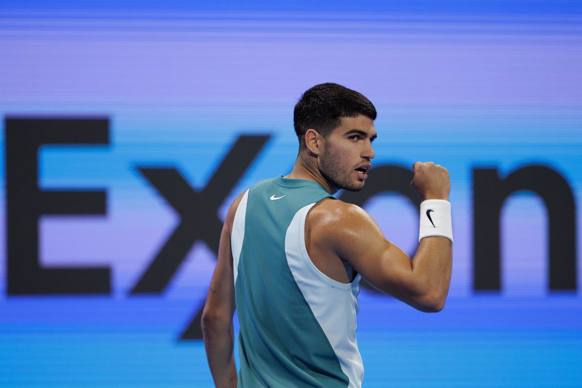 El errático Alcaraz vence a Altmaier y avanza a los cuartos de final en Montecarlo.