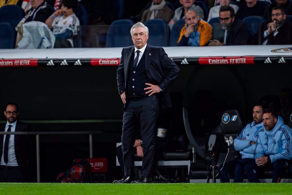 El nuevo fútbol: el VAR ignora el penalti de Bellingham ante el árbitro