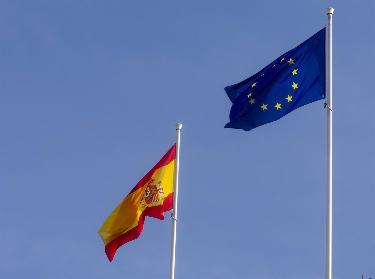 Gobierno logra que el catalán se enseñe en Escuelas Europeas a cambio de financiamiento
