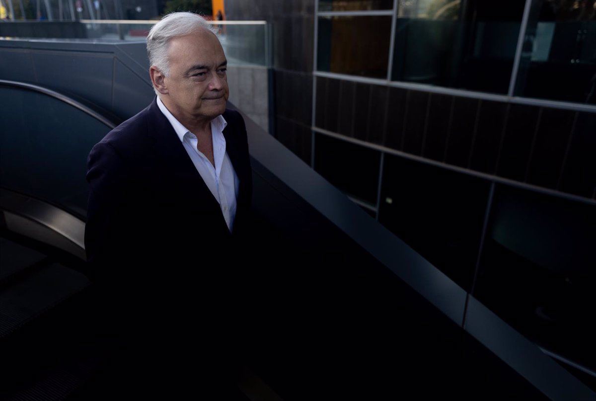González Pons Asumirá el Liderazgo de la Delegación Española en Bruselas Tras la Elección de Montserrat como Vicepresidenta del PPE