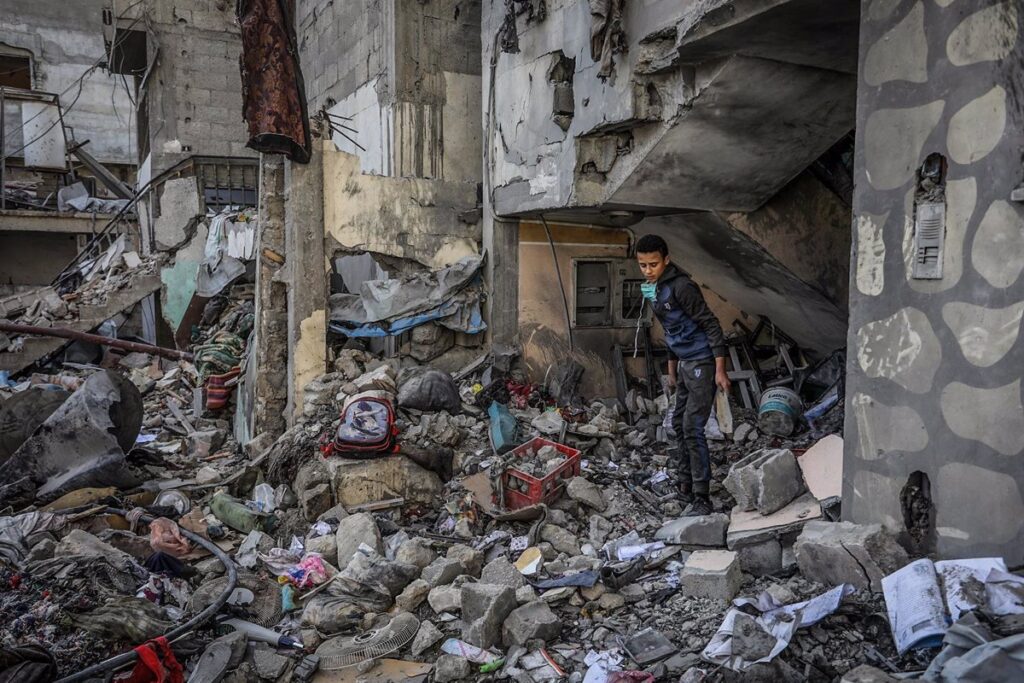 Hamás califica los ataques de Israel contra Gaza como 'venganza' y advierte sobre el riesgo para los rehenes