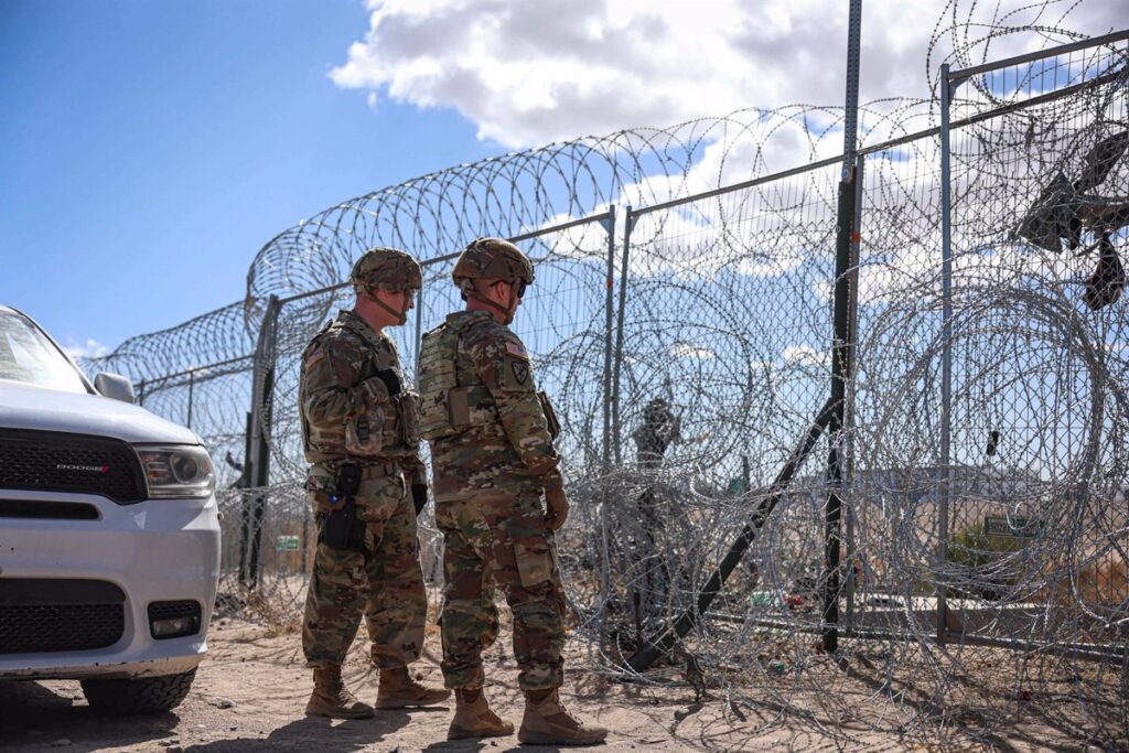 La Justicia de EE. UU. detiene el desmantelamiento de la protección para más de 500,000 migrantes
